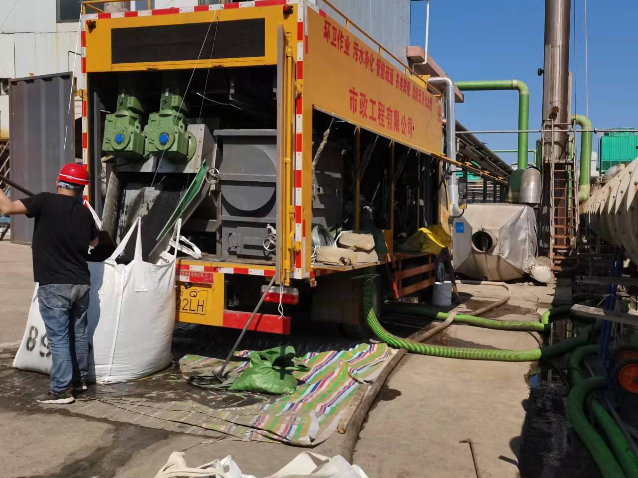 浙江淤泥压干处理